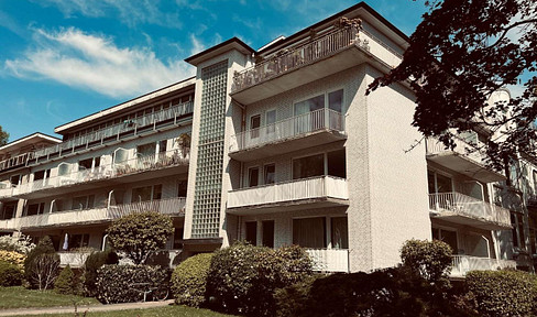 Helle 1-Zimmer-Wohnung mit Teil-Alsterblick - nur 50m zur Alster