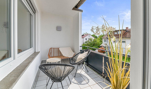 Renovated, beautiful 2-room apartment with a view.