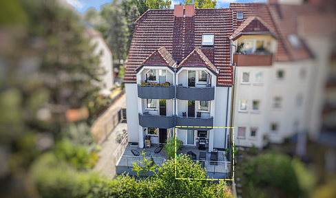 Hofgartennähe #1: Beautiful 2-room apartment on a high floor with a large terrace, fitted kitchen, and shower bathroom.