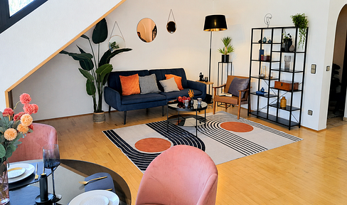 Immediately available 3-room apartment with included parking space.