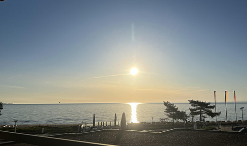 Dreamy 3-room apartment in the first row with sea views – Newly renovated and commission-free!