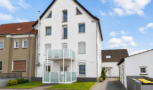 Charming, renovated ground-floor apartment with its own entrance, located in a historic mill.