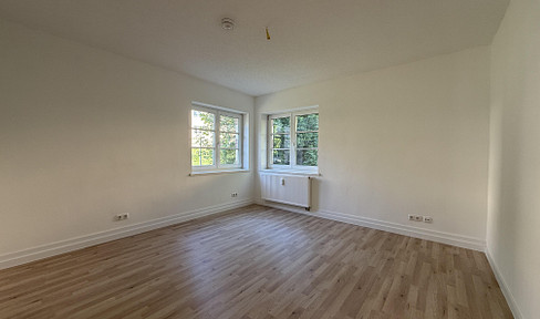 Newly renovated 3-room apartment in a quiet, garden-suburb location.