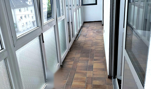 Helle 3-Zimmer-Wohnung 106 m² | Verglaster Balkon| EBK