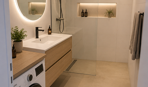 Helle 3-Zimmer-Wohnung 106 m² | Verglaster Balkon| EBK