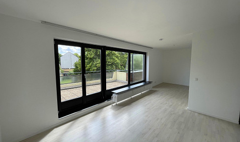 3-ROOM APARTMENT IN EXCELLENT CONDITION WITH A SOUTH-FACING ROOFTOP TERRACE // NO COMMISSION!