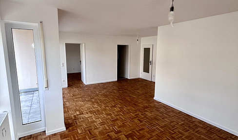 Helle 4,5 Zimmer Wohnung - Erstbezug nach Sanierung - Top gepflegt
