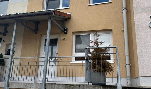 House with a garden, balcony, terrace, garage, and plenty of space.