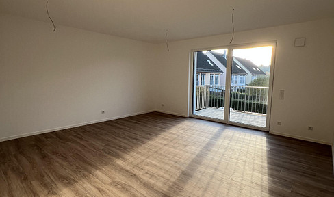 Dreispitz - 2-room apartment with modern furnishings, fitted kitchen, and parking space.