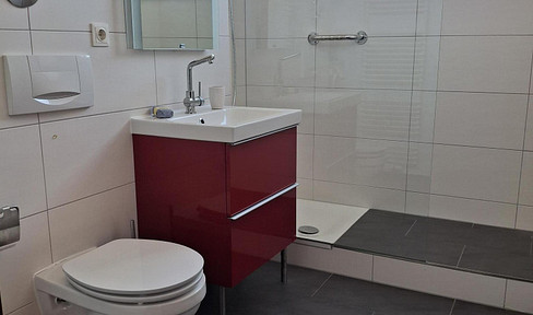 Bright 2-room apartment with balcony, 69 square meters, prime location in Bonn-Duisdorf, includes a garage space, renovated, and newly furnished.