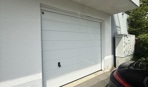 Garage mit elektrischen Tor - unterhalb Jung Stilling KH