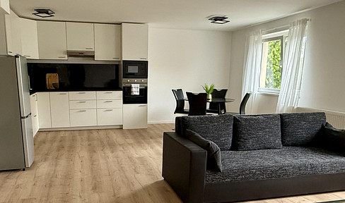 First occupancy after renovation – Stylishly furnished 2-room apartment in a central location (temporary lease).