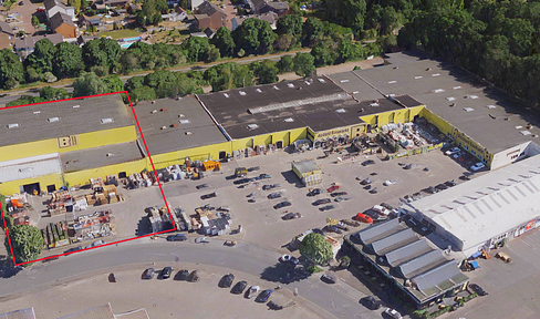 High-bay warehouse / logistics hall (1,400 square meters) located in the central industrial area.