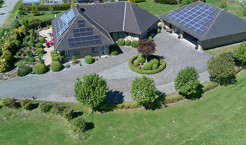 Exclusive bungalow in Schaalby (district of Moldenit) - Energy efficiency rating A+, photovoltaic systems, geothermal energy - No commission fees.