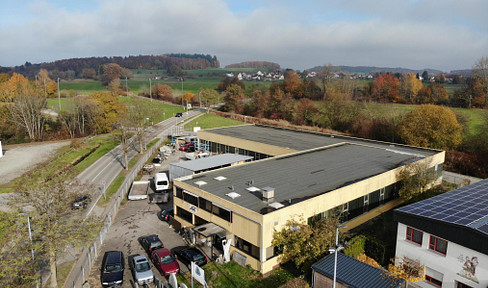 Warehouse/workshop/production space with office areas, available from 130m² to 270m².