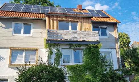 Detached house in the lovely Osterwald area, with beautiful views.