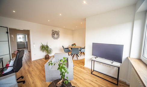 Hochwertig modernisierte 2-Zimmer-Wohnung mit sonnigem Südbalkon