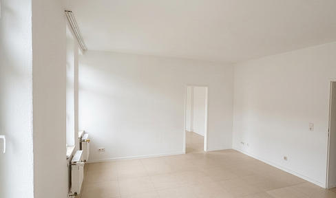 Eigennutz oder Anlage: Leerstehend, ruhig & provisionsfrei mit 2 Balkonen