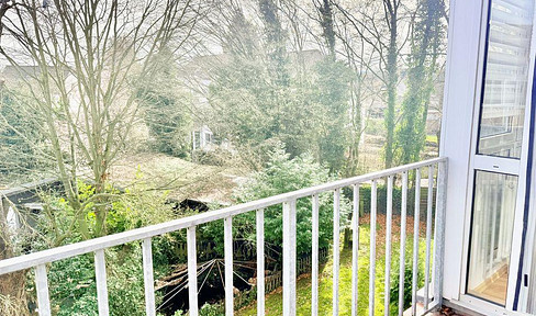 Wohlfühlen!! Helle 2 Zi. mit Balkon zur Gartenseite!