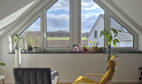 Exclusive KfW 40+ house with an efficiency living unit (ELW), smart home technology, photovoltaic system, and sauna.