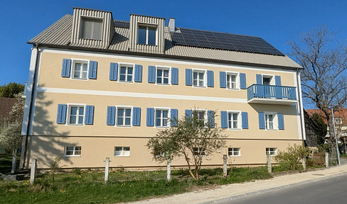 70m²-Wohnung in modernisiertem Landhaus mit Gartenoase und guter Anbindung