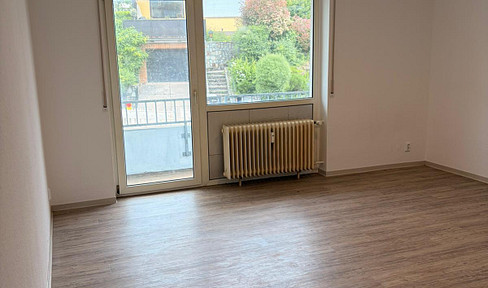Renovierte 1-Zimmer-Wohnung mit Balkon und EBK in Bretzenheim