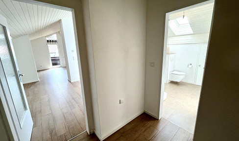 64qm Dachgeschoßwohnung mit Bergblick