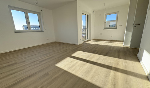 ERSTBEZUG! Lichtdurchflutete 2-Zimmer Wohnung Südbalkon!