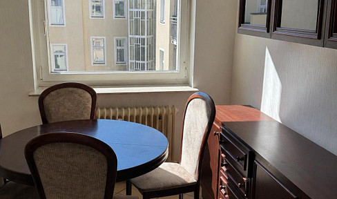 Bright 3-room apartment with balcony for €990 in 10781 Schöneberg – furnished – Sublet for 3-6 months.