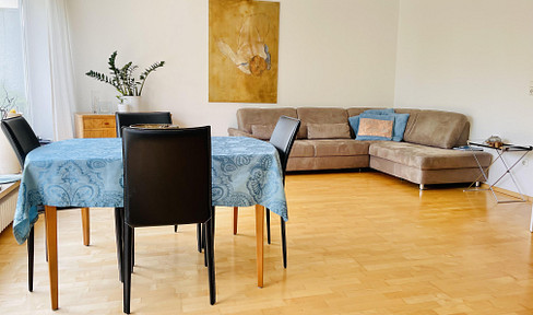 Von Privat: 3,5 Zimmer Wohnung mit Terrasse und  Balkon