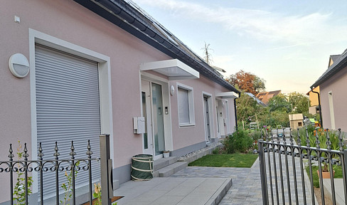 Neubau Haus (Doppelhaushälfte) in Karlsruhe Neureut zu vermieten