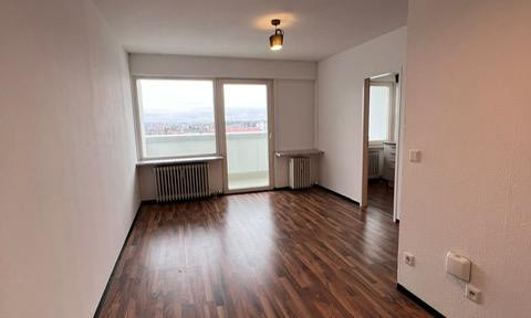 1-Zimmer Appartement mit großem Balkon und Weitblick..