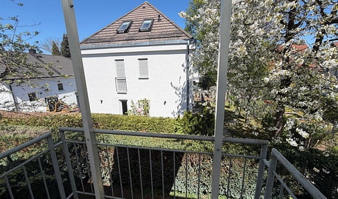 Ready-to-move-in one-room apartment, including parking space and a new building.