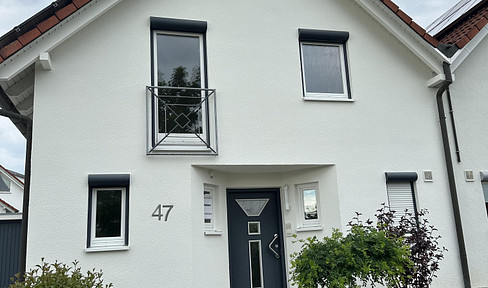 Helle Doppelhaushälfte in ruhiger Lage von Obersulm-Willsbach