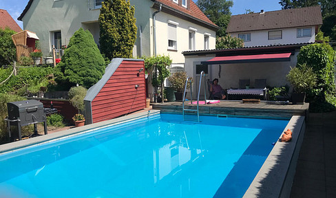 House with pool, sauna, and a beautiful plot of land - 15 minutes to Marburg - NO AGENTS - Garage, parking spaces, and cellar.