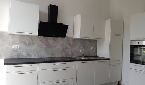 Charmante 2-Zimmer-Wohnung mit Einbauküche & Balkon