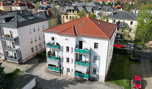 moderne 2-Zimmer-Wohnung im historischen Altbau mit Balkon und Garage