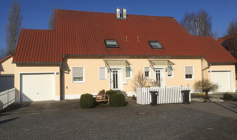 Doppelhaushälfte mit Garage und Garten in Geisenfeld