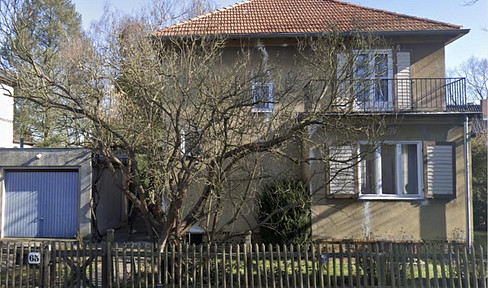 Peaceful living in the green southwestern part of Berlin.