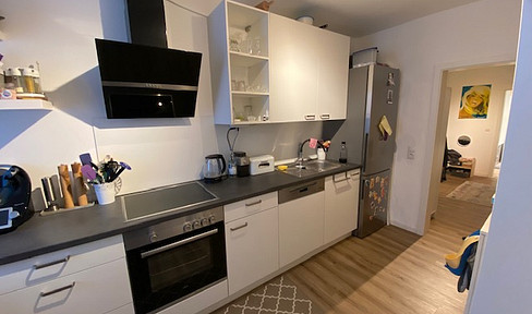 Well-designed 3.5-room apartment, beautifully renovated, with a fitted kitchen in Holzkirchen!