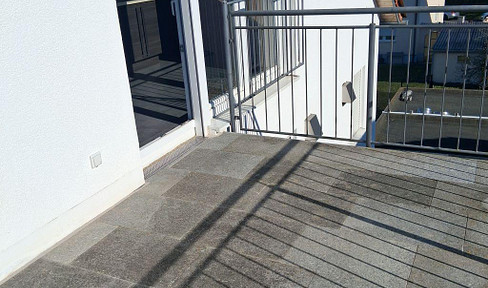 Moderne 3-Zimmer DG-Wohnung in Ingolstadt Nordost