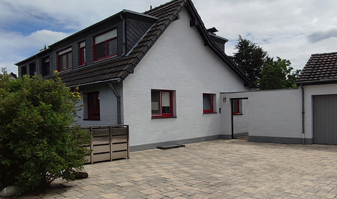 Modernisiertes Haus auf großem Grundstück, seltene Gelegenheit in K‑Vogelsang mit Ausbaureserven