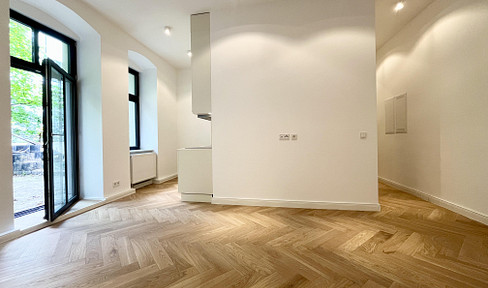 Ruhige Gartenwohnung in top Lage | EBK | Keller | Wunderschöner Altbau