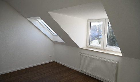 Attraktive, frisch sanierte und helle 3-Zimmer DG Wohnung (4. OG) im unteren Gründerzeitviertel