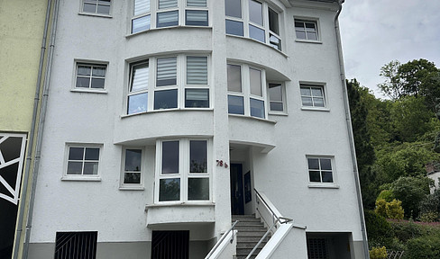 Cozy 2-room apartment with a balcony and underground parking, available without commission.