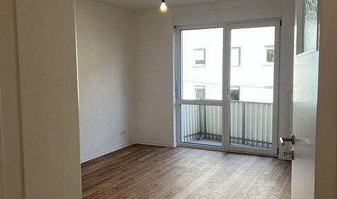 ***Helle 2 - Zimmer - Wohnung mit zwei Balkonen***