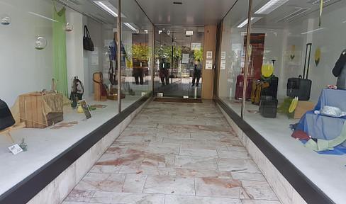 Prime location retail space in the center of Northeim.