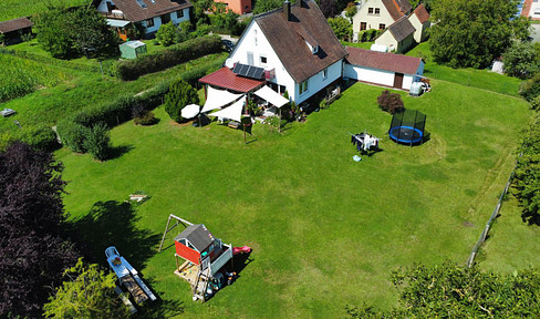 Gepflegtes EFH in ruhiger Ortsrandlage: Großes Grundstück in Dombühl (bezugsfrei ab Dezember)