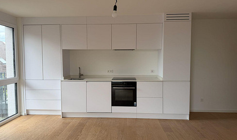 Moderne 2-Zimmer-Neubauwohnung mit Klimaanlage, Balkon und EK