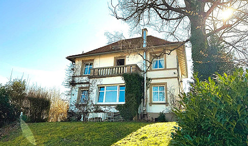 +++ Exceptional property with a unique plot of land in a highly desirable location in Gaggenau.+++